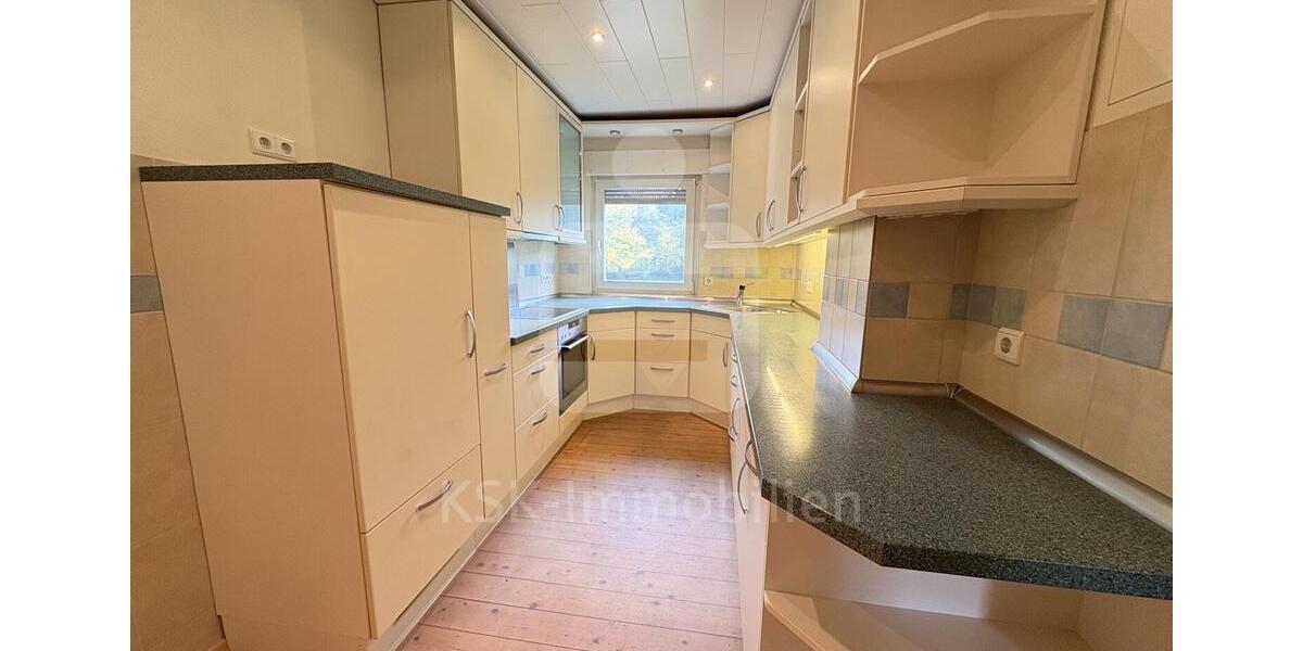 Ruhig gelegenes Einfamilienhaus mit großzügigem Garten. 6 zimmer