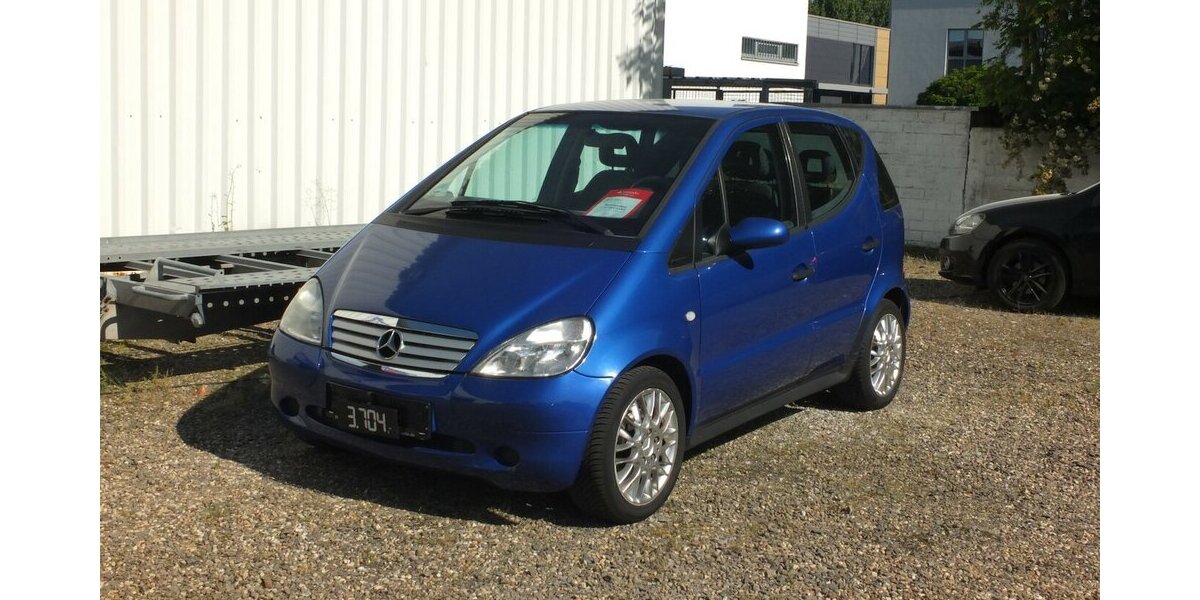 Mercedes-Benz A 190 AVANTGARDE AUTOMATIK KLIMA TEILLEDER 173.215 km 3.704 &euro; Köln 50858