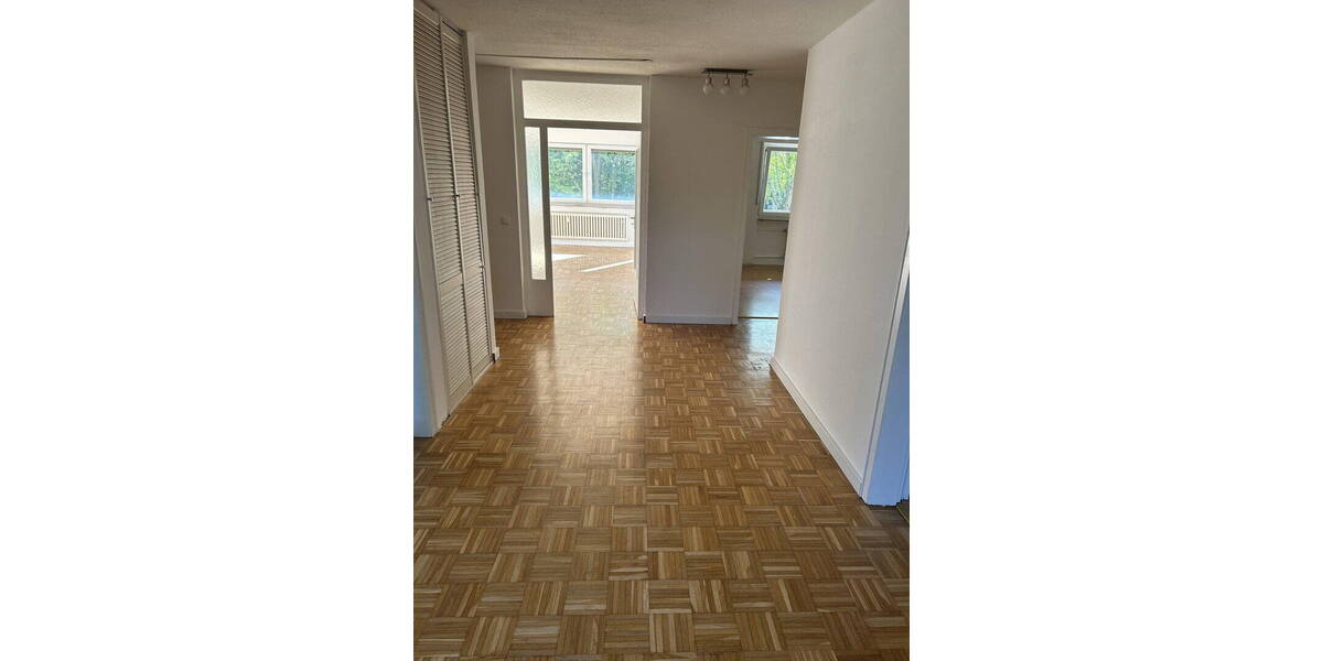 Etagenwohnung Bonn Tannenbusch - 3 Zimmer, 82 m&sup2;, 375&euro; | Angebot:26424380
