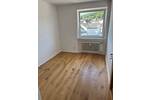 Rheinpromenade! Renovierte 4-Zimmerwohnung mit schickem Duschbad und Loggia