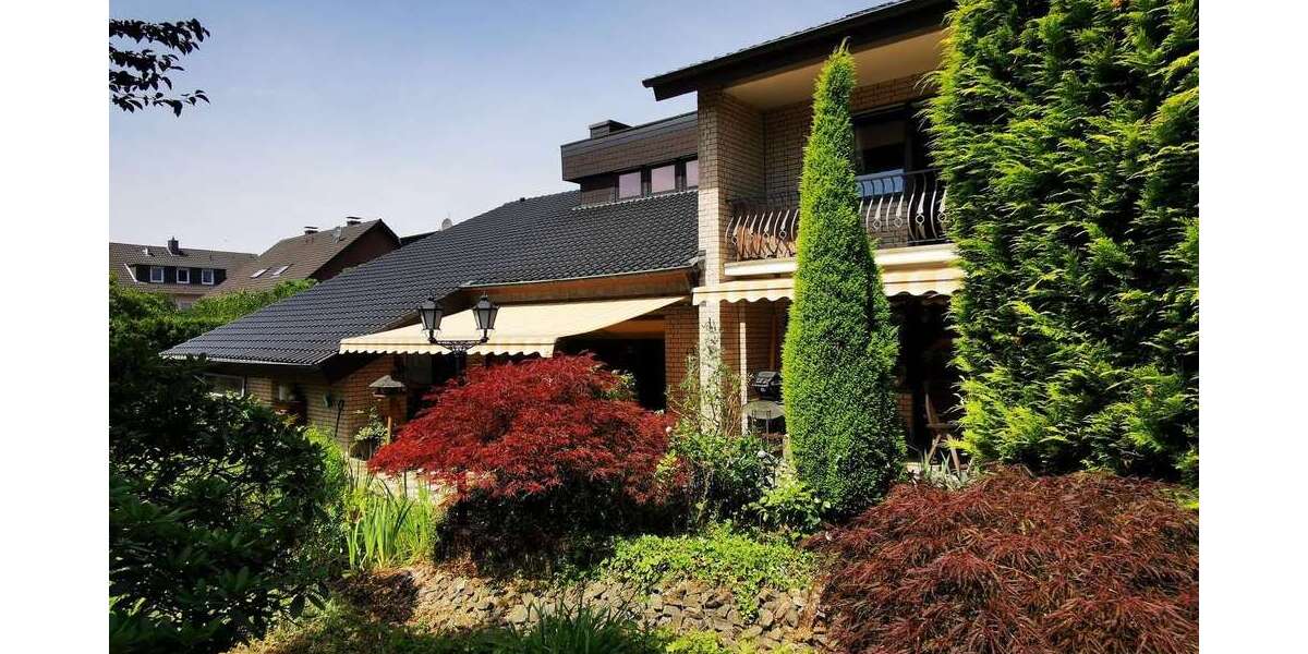 Einfamilienhaus Bergisch Gladbach Paffrath - 11 Zimmer, 300 m&sup2;, 1.790.000&euro; | Angebot:23599215