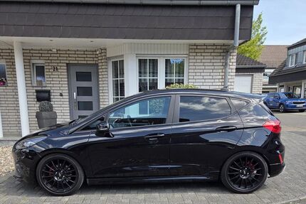 Ford Fiesta 57.169 km 16.950 &euro; Niederkassel 53859