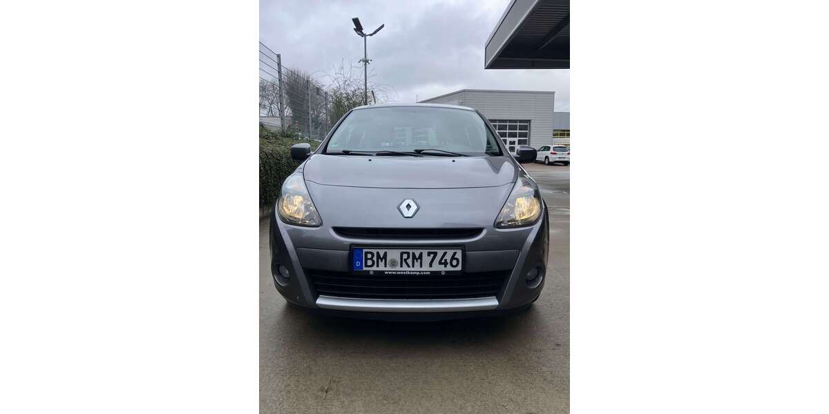 Renault Clio 103.300 km 4.750 &euro; Frechen 50226