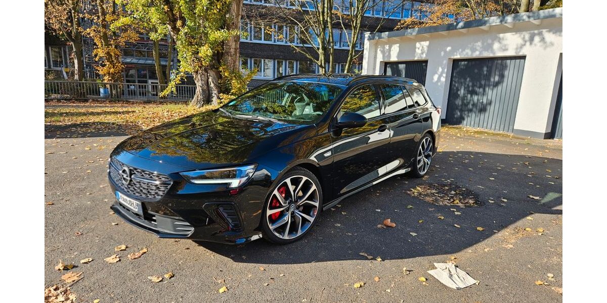 Opel Insignia 89.500 km 24.900 &euro; Bonn 53175