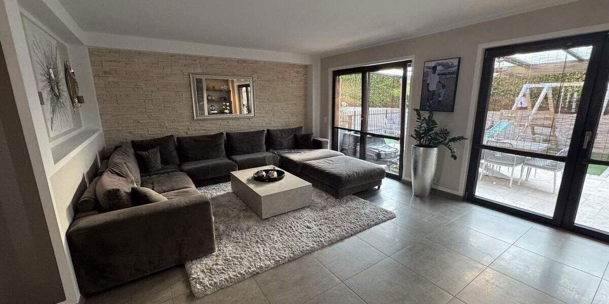 Doppelhaushälfte Rösrath - 7 Zimmer, 240 m&sup2;, 899.000&euro; | Angebot:24534219