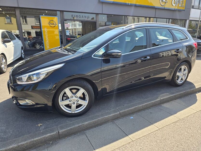 Kia ceed Sportswagon 104.822 km 9.250 € Brühl 50321