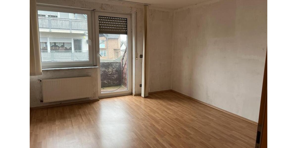Etagenwohnung Swisttal - 3 Zimmer, 90 m&sup2;, 1.150&euro; | Angebot:25269425