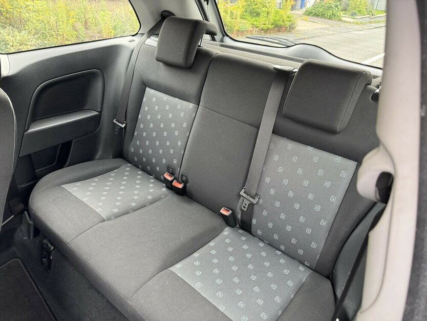 Fiesta Viva X Klima ZV el.FH 1.Hand 78.500 km !!