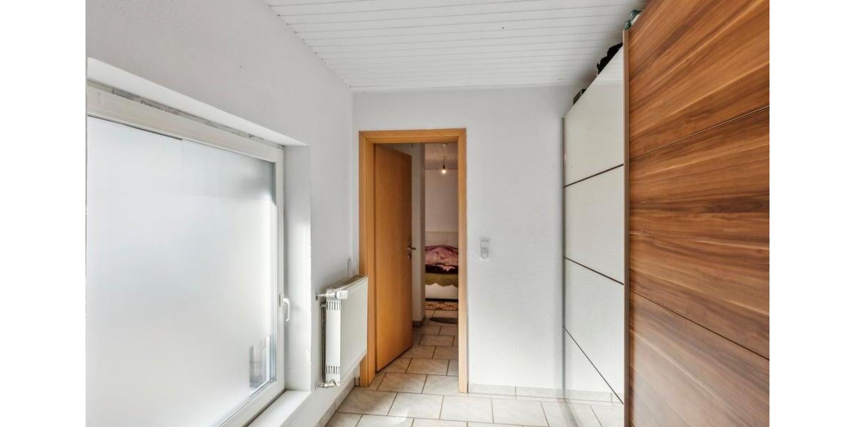 Mehrfamilienhaus, Wohnhaus Troisdorf Altenrath - 9 Zimmer, 200 m&sup2;, 549.000&euro; | Angebot:24784105