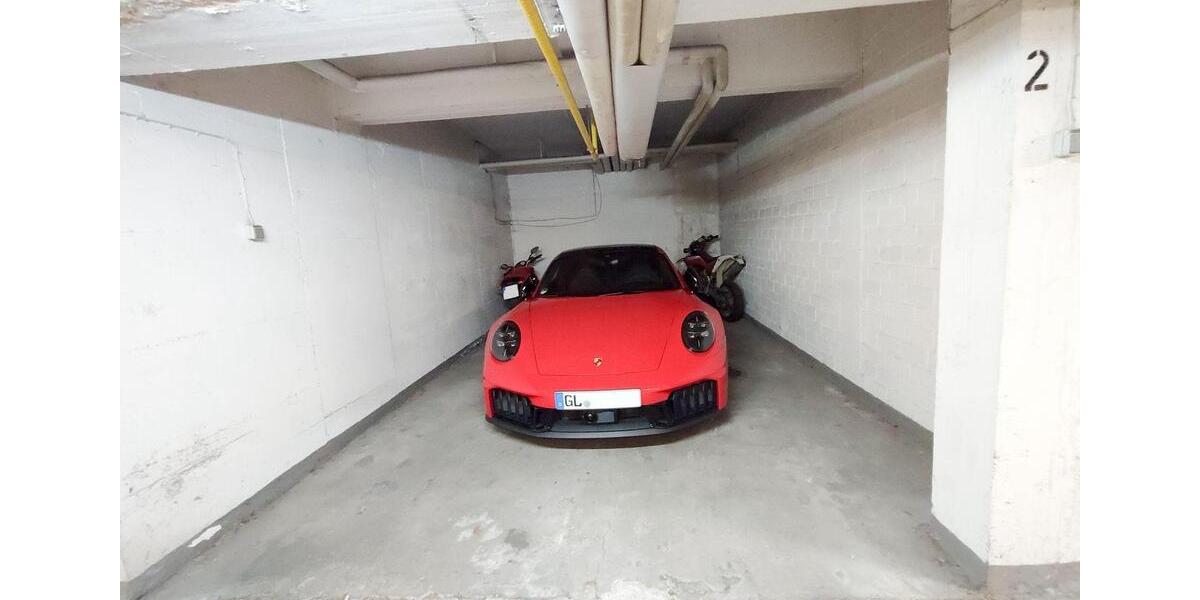 Einfamilienhaus Bergisch Gladbach Alt-Frankenforst - 5 Zimmer, 250 m&sup2;, 2.200&euro; | Angebot:24719236