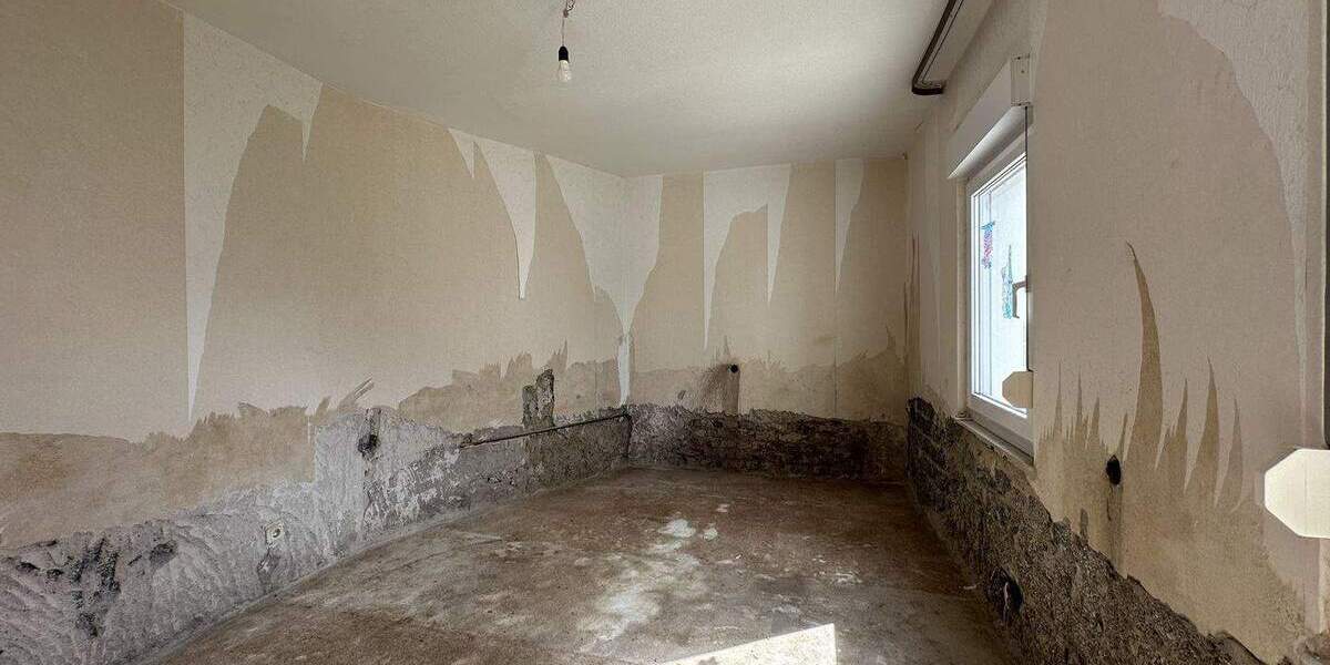 Einfamilienhaus Bad Neuenahr-Ahrweiler / Ahrweiler Ahrweiler - 8 Zimmer, 200 m&sup2;, 345.000&euro; | Angebot:24635776