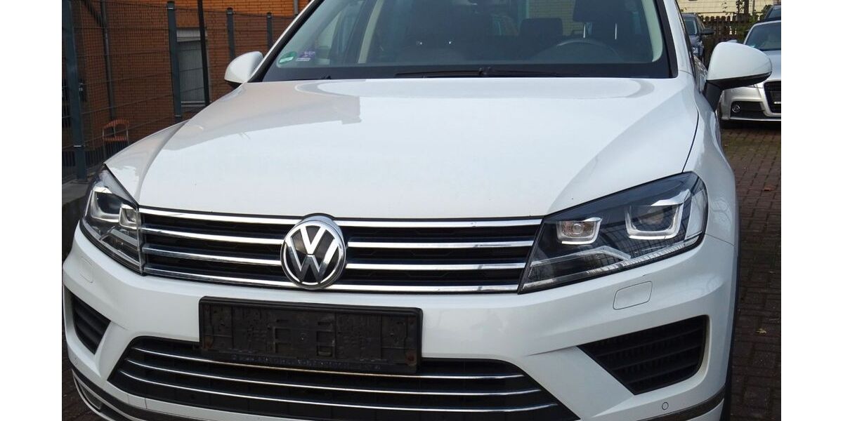 VW Touareg 274.582 km 12.499 &euro; Troisdorf 53840