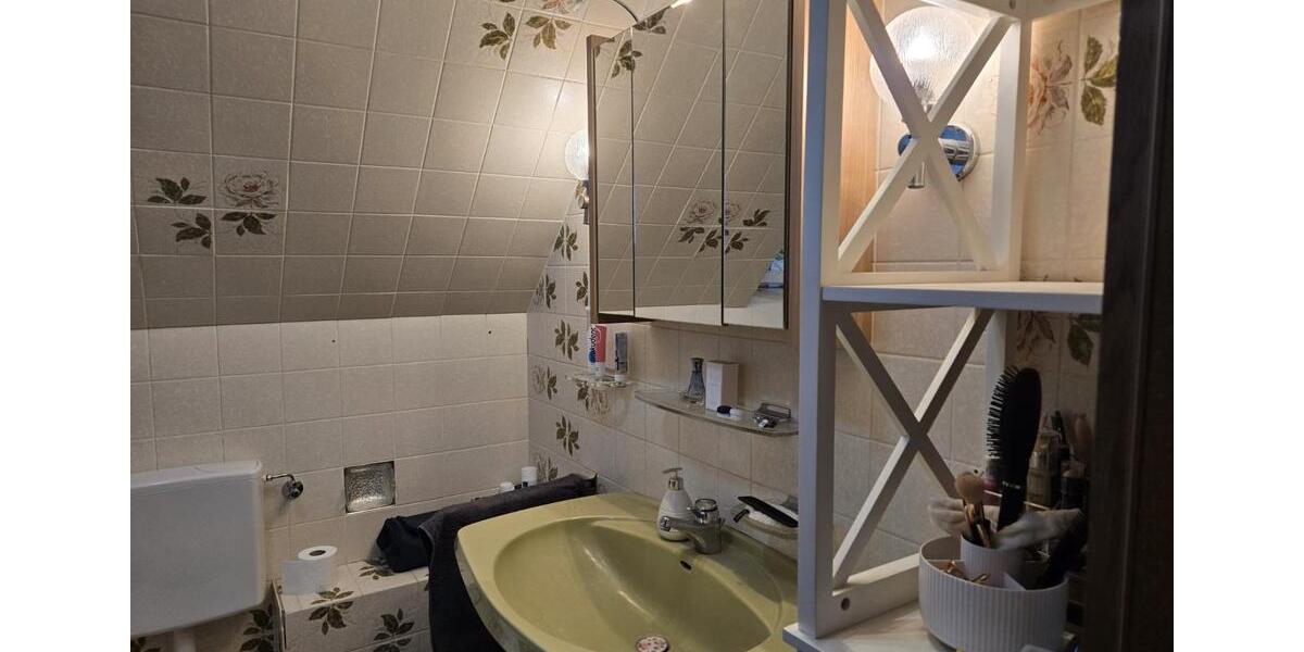 Etagenwohnung Bonn Küdinghoven - 3 Zimmer, 92 m&sup2;, 990&euro; | Angebot:26406718