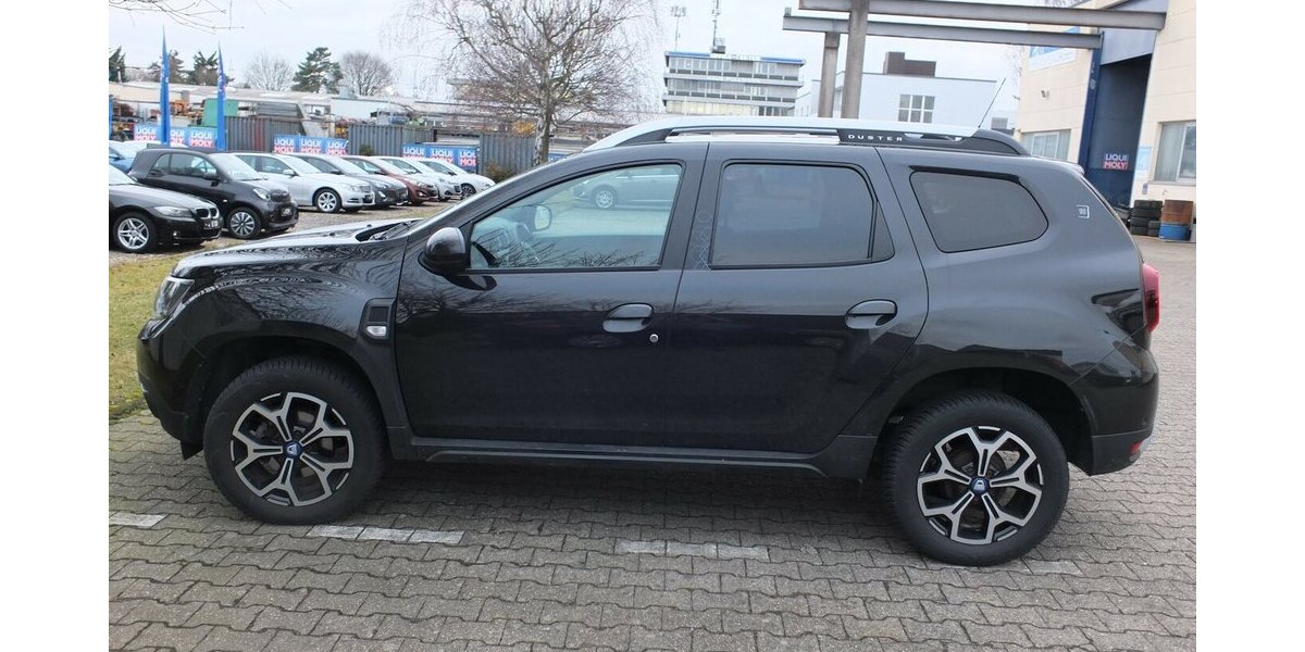 Dacia Duster II CELEBRATIONMOD.2021 NAVI KAMERA KLIMAAUT 62.155 km 12.704 &euro; Köln 50858
