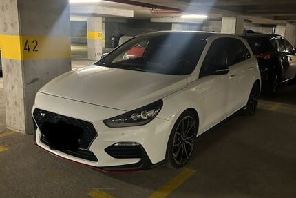 Hyundai i30 109.000 km 16.900 &euro; Köln 51149