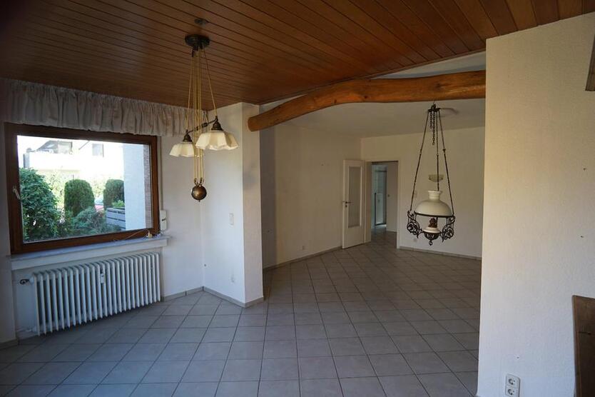Mehrfamilienhaus IN BEGEHRTER LAGE VON REFRATH