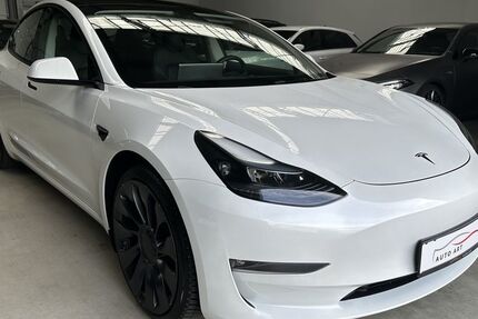 Tesla Model 3 53.869 km 35.990 &euro; Eitorf 53783