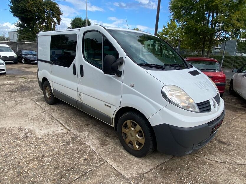 Renault Trafic 240.675 km 5.590 € Bonn 53227