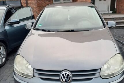 VW Golf 240.000 km 1.500 &euro; Siegburg 53721