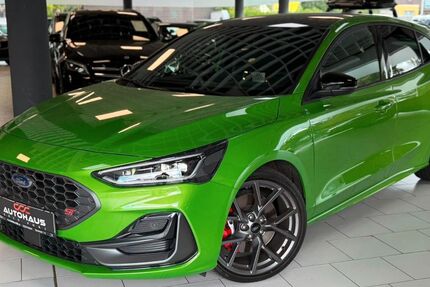 Ford Focus 13.300 km 32.890 &euro; Köln 51149