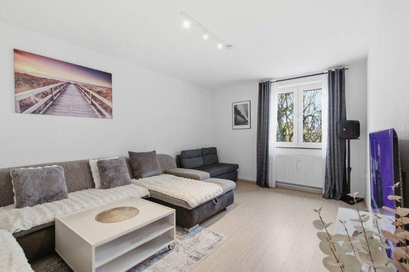 Etagenwohnung Köln Kalk - 2 Zimmer, 61 m&sup2;, 220.000&euro; | Angebot:25768854