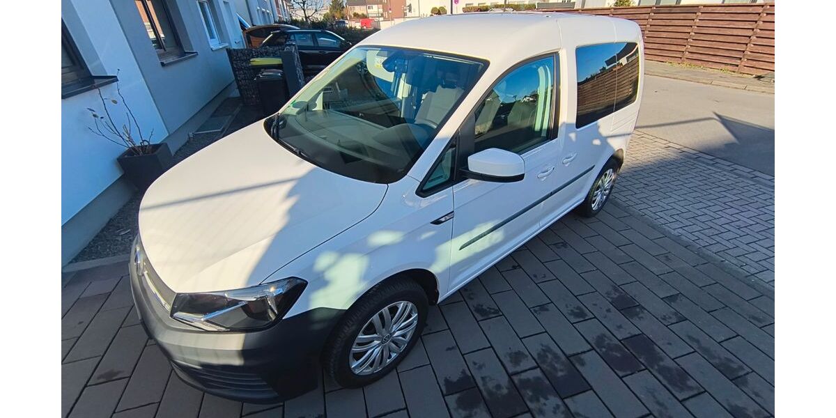 VW Caddy 39.000 km 17.500 &euro; Troisdorf 53840