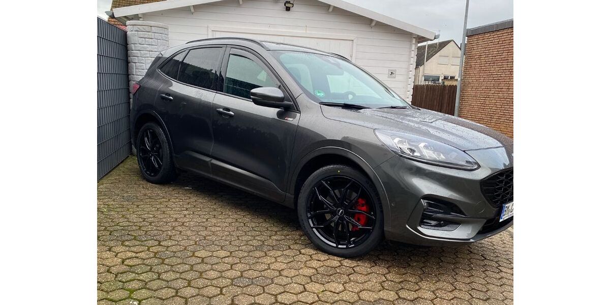 Ford Kuga 93.650 km 19.990 &euro; Erftstadr 50374