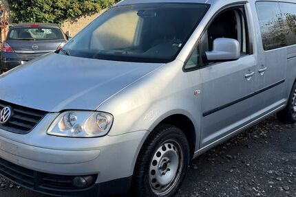 VW Caddy 266.000 km 4.990 &euro; Köln 51067