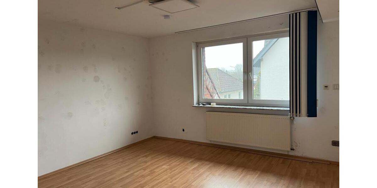 Etagenwohnung Swisttal - 3 Zimmer, 90 m&sup2;, 1.150&euro; | Angebot:25269425
