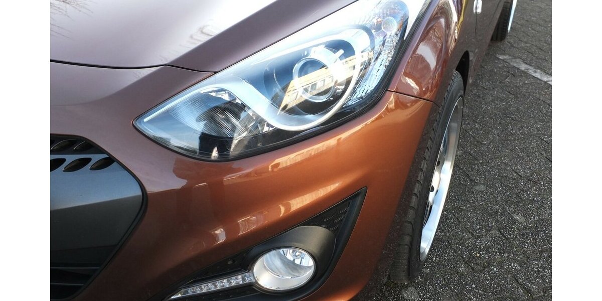 Hyundai i30 KLIMAAUTOMATIK SPORT LMF/BREITREIFEN 117.877 km 6.998 &euro; Köln 50858