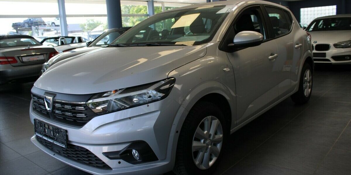 Dacia Sandero TCe 90 CVT Comfort 9.380 km 13.980 &euro; Euskirchen 53881