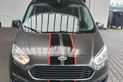 Ford Tourneo Courier 34.211 km 11.899 € Eitorf 53783
