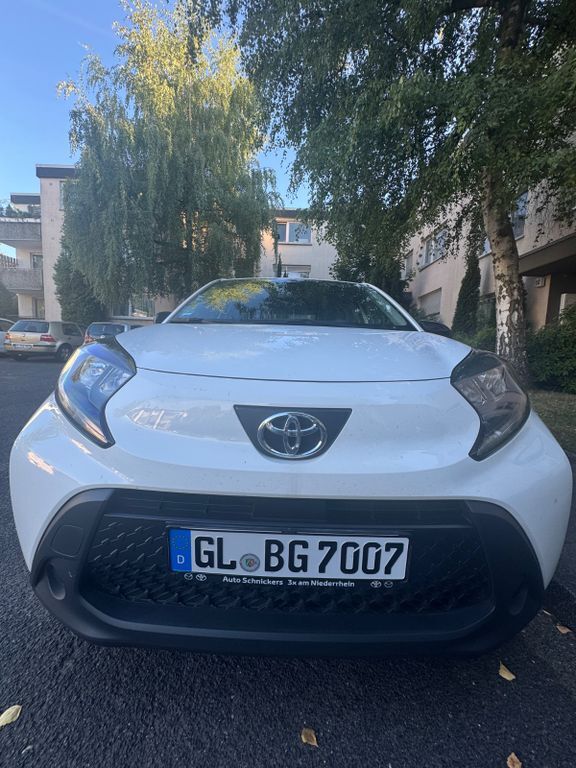 Aygo (X)