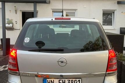 Opel Zafira 260.010 km 1.900 &euro; Köln 50767
