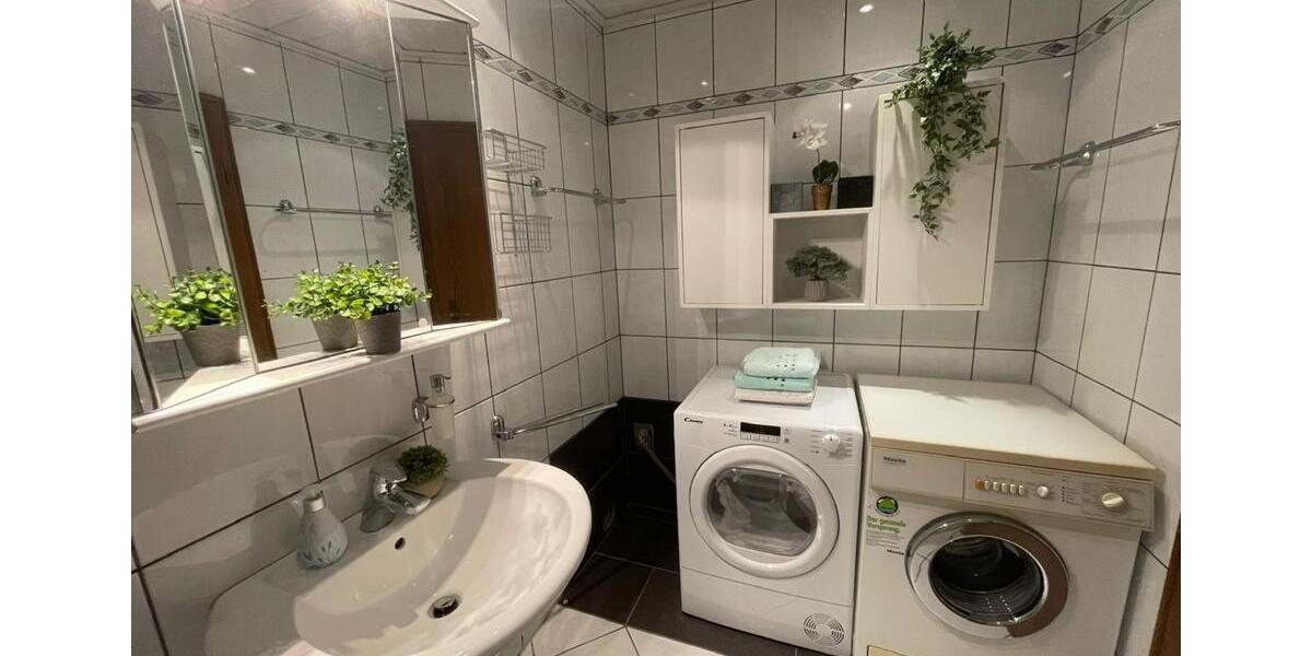 Erdgeschoßwohnung Bergisch Gladbach Gronau - 3 Zimmer, 90 m&sup2;, 1.100&euro; | Angebot:24783756