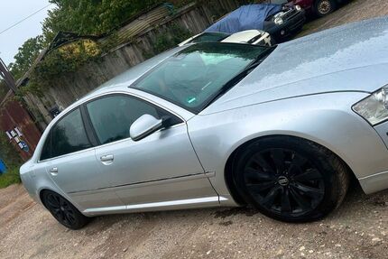 Audi A8 95.000 km 12.000 € Köln 51107