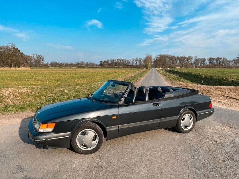 900