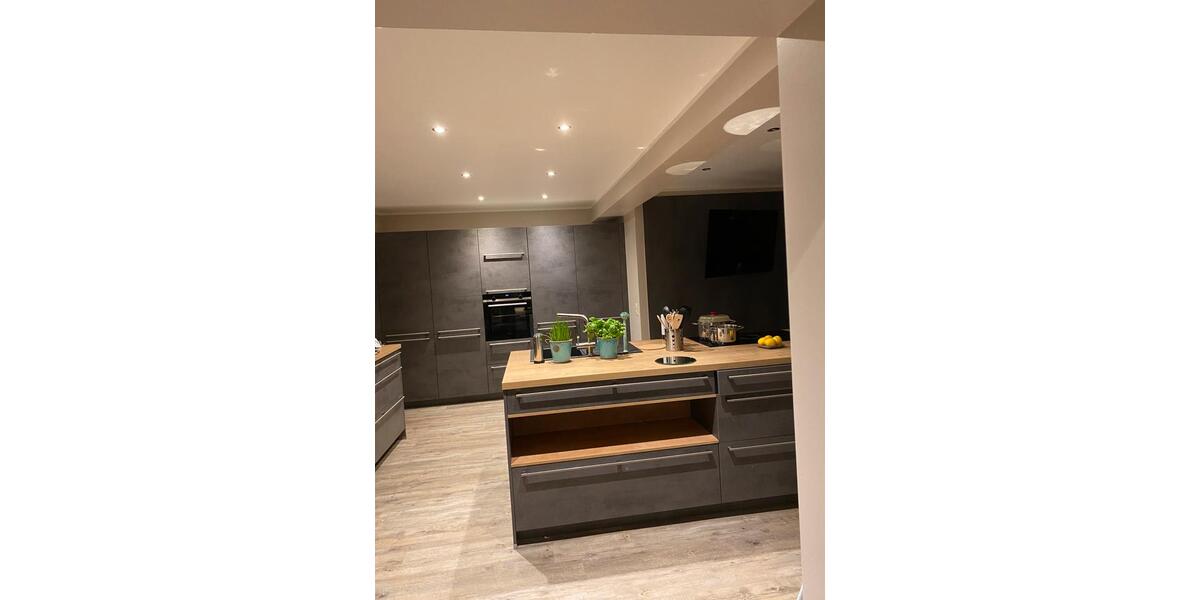 Erdgeschoßwohnung Köln Lindenthal - 5 Zimmer, 220 m&sup2;, 484.000&euro; | Angebot:25916142