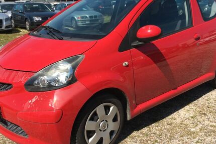Toyota Aygo (X) 113.000 km 2.699 &euro; Bonn 53227