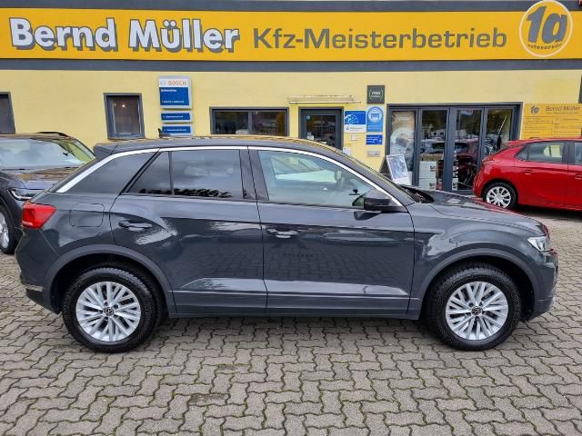 VW T-Roc 49.557 km 21.995 € Rheinbrohl 56598