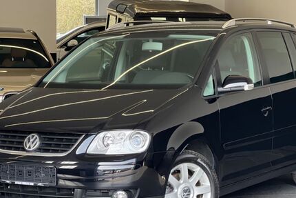 VW Touran 70.200 km 7.990 &euro; Alfter bei Bonn 53347