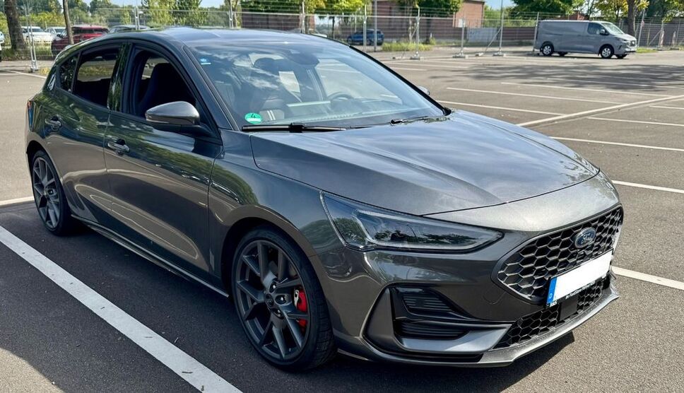 Ford Focus 2.500 km 36.500 € Wachtberg 53343