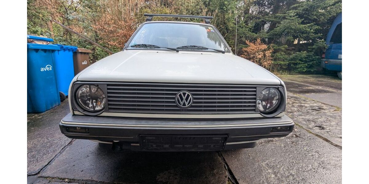 VW Golf 135.000 km 2.500 &euro; Köln 51109