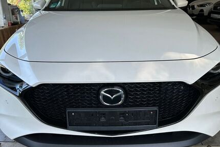 Mazda 3 81.000 km 19.900 € Bonn 53119