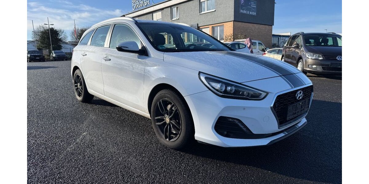 Hyundai i30 205.000 km 8.900 &euro; Euskirchen 53879