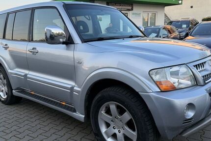 Mitsubishi Pajero 184.000 km 8.900 &euro; Rheinbach 53359