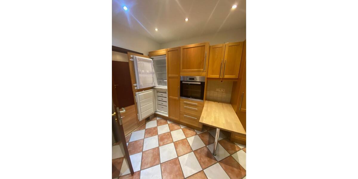 Erdgeschoßwohnung Bonn Bad Godesberg - 3 Zimmer, 151 m&sup2;, 2.280&euro; | Angebot:25807104