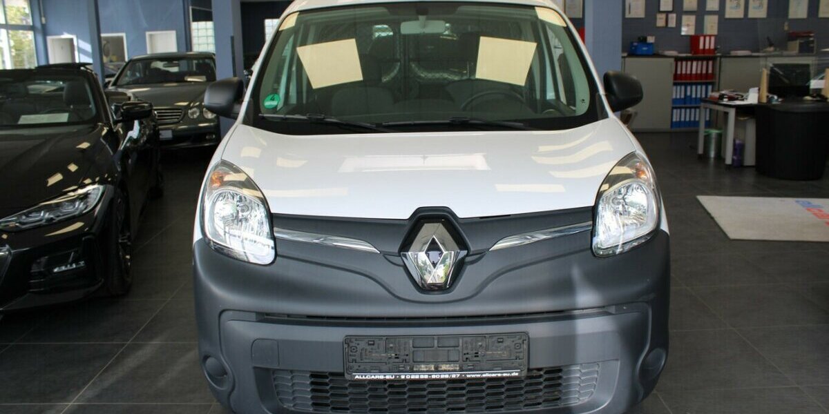 Renault Kangoo Z.E. Kangoo Z.E. Kangoo Z.E. Kangoo Z.E. 33 15.955 km 15.980 &euro; Euskirchen 53881