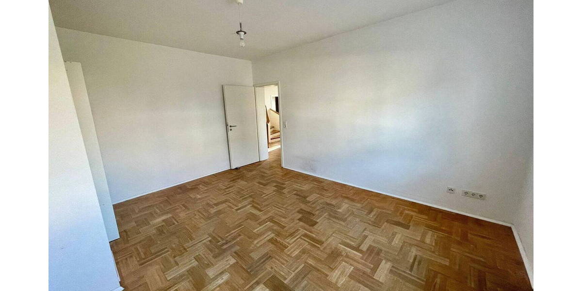 Einfamilienhaus Hürth Hermülheim - 8 Zimmer, 199 m&sup2;, 670.000&euro; | Angebot:25927377