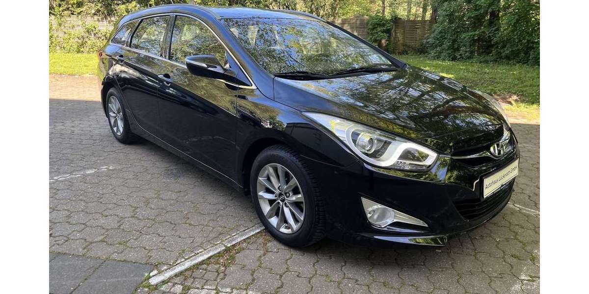 Hyundai i40 146.400 km 7.490 &euro; Euskirchen 53879